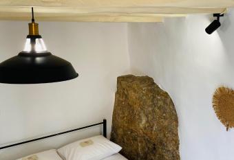 Litharaki Guest House has Balcony rooms