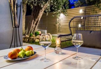 Villa 4 you iliopetra has Balcony rooms