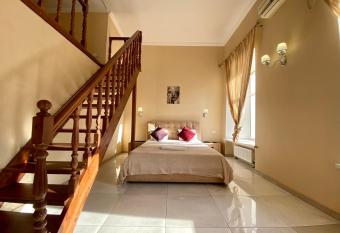 Central Apartments has Balcony rooms