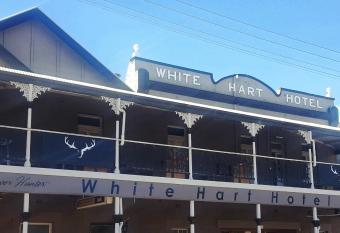 White Hart Hotel has Balcony rooms