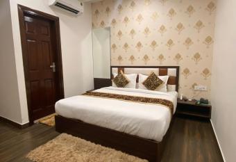 Hotel California has Balcony rooms