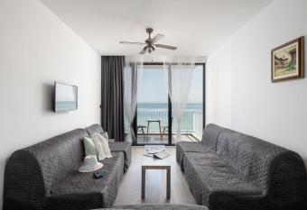 Grand Dodo s Triada Seaview Studios has Balcony rooms