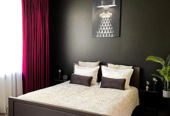 Amber of Old town allows 18 year olds to book a room