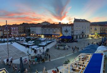 Apartment Augustini has Balcony rooms