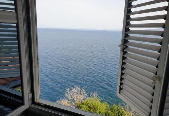 VILLA BISER has Balcony rooms