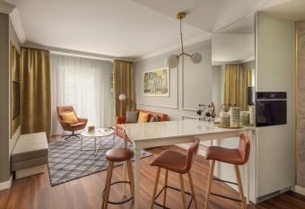 Mamaison Residence Izabella Budapest has Balcony rooms