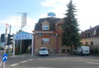 Attila Hotel allows 18 year olds to book a room