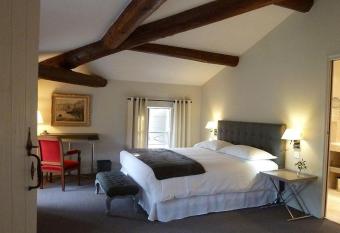 La Maison Saint Jean allows 18 year olds to book a room