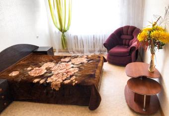 Cozy apartment in Yuzhny, seaside view has Balcony rooms