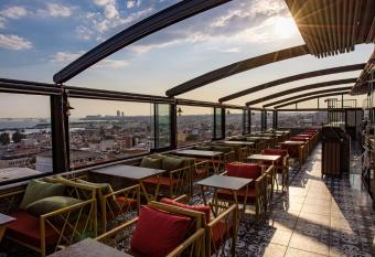 Grand Balyan Hotel & Restaurant allows 18 year olds to book a room