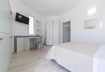 B&B SOLE has Balcony rooms