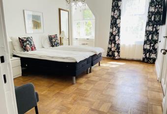 aday - Aalborg Mansion - 3 bedroom apartment has Balcony rooms