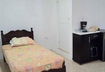 CITY AND SEA VIEW JARDINES has Balcony rooms