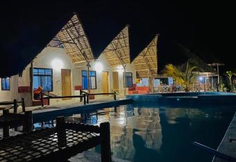 Mkeka Spice Lodge Jambiani has Smoking/Balcony rooms