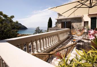 Bellevue - Rooms & Suites allows 18 year olds to book a room