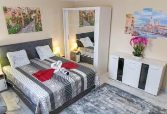 D  lib  b Wellness Vend  gh  z has Balcony rooms