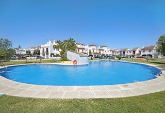 Apartamento La Barrosa has Balcony rooms