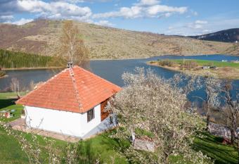 Uvac Griffon has Balcony rooms