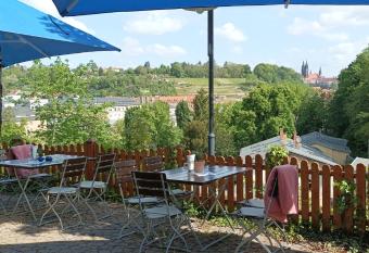 PRIMA Hotel Goldgrund allows 18 year olds to book a room