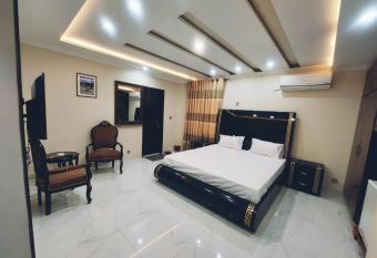 Hotel White Pearl has Balcony rooms