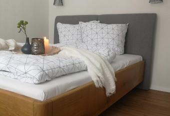 NEST L Appartements & Zimmer has Balcony rooms