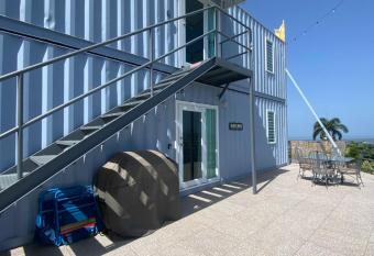 Hacienda Piloto 108 allows 18 year olds to book a room