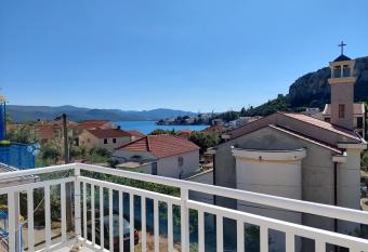 Apartman Danijela has Balcony rooms