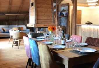 Chalet Grand Standing Vall  e Chamonix Mont Blanc has Balcony rooms