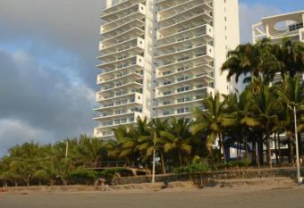 Suite Vista Azul, Playa Azul has Balcony rooms