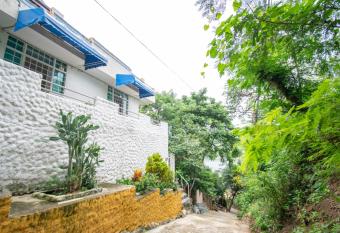 Perth House Taganga has Balcony rooms