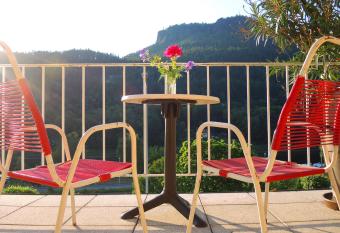 Casa Karp  has Balcony rooms