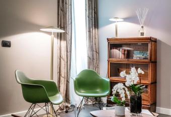 In Centro Luxury Rooms has Balcony rooms