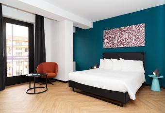 CX Turin Belfiore Student&Explorer Place allows 18 year olds to book a room