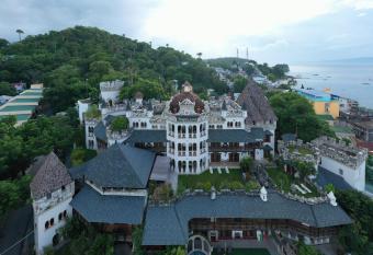 Tropicana Castle Dive Resort by Cocotel powered by fave has Balcony rooms