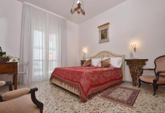 Casa Real has Balcony rooms