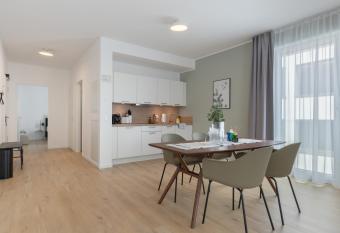 limehome G  tersloh Eickhoffstra  e allows 18 year olds to book a room