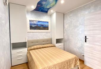 Tropea Solemare allows 18 year olds to book a room