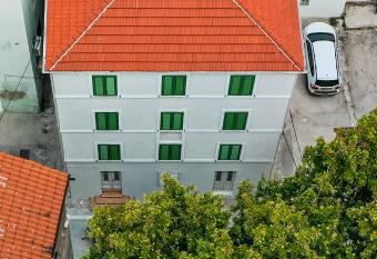 1914 Studio Apartments has Balcony rooms