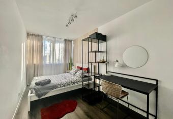 Cozy Apart - Self check-in 24h allows 18 year olds to book a room