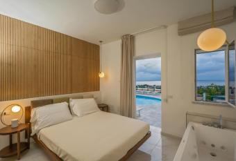 infinity Castellabate b & b di Charme allows 18 year olds to book a room