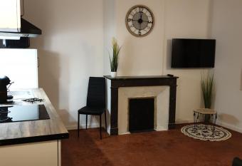 Appartement Picasso centre historique Perpignan allows 18 year olds to book a room