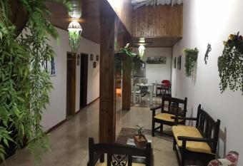 Hermosa Casa en el centro de Santa Rosa de Cabal, sobre v  a principal a 3 cuadras de la Plaza has Balcony rooms