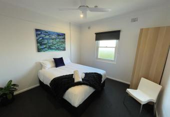 Plantation Hotel Coffs Harbour allows 18 year olds to book a room