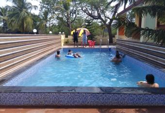 Infinity Private Pool Bungalow Tulip Villa 4Bhk 100m Beach Distance Alibag has Balcony rooms