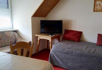 Pension Schneider, Ferienwohnung has Balcony rooms