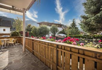 Apt Hofer Sandra has Balcony rooms