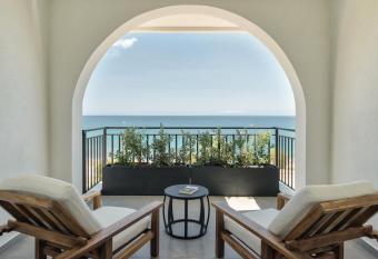 Bitzaro Boutique Hotel allows 18 year olds to book a room