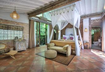 Pramana Giri Kusuma has Balcony rooms