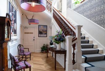 Art House Apartments has Balcony rooms