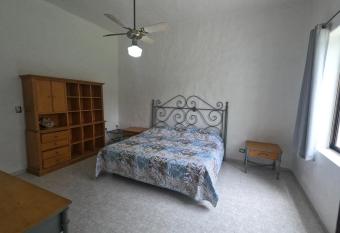 Rec  mara en zona residencial al sur de monterrey allows 18 year olds to book a room